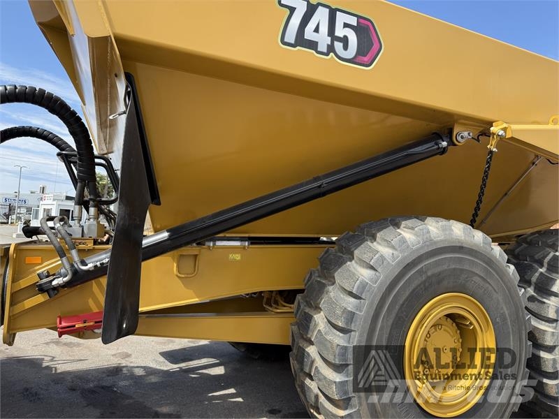 CAT 745 Camiones articulados