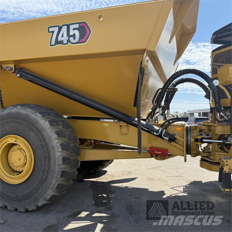 CAT 745 Camiones articulados
