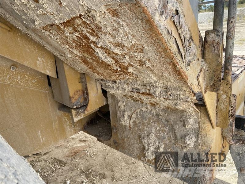 CAT 990K Фронтальні навантажувачі