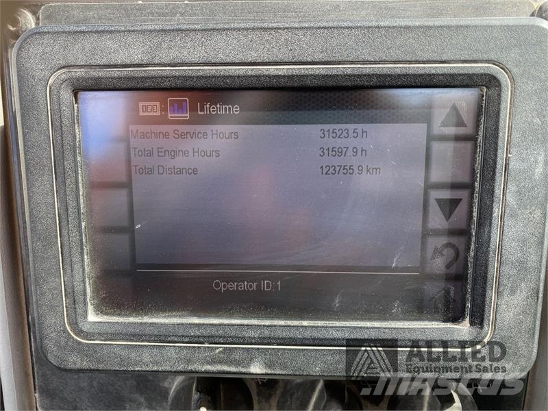 CAT 990K Фронтальні навантажувачі