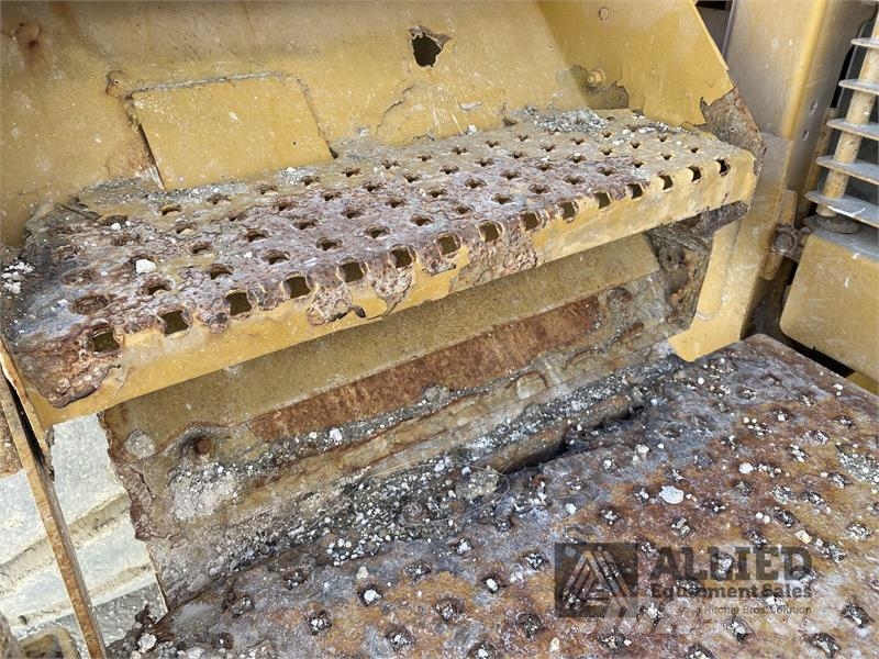 CAT 990K Фронтальні навантажувачі