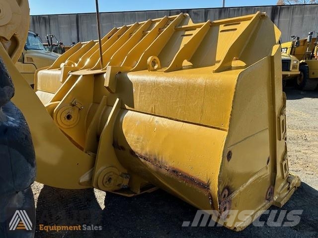 CAT 990K Φορτωτές με λάστιχα (Τροχοφόροι)