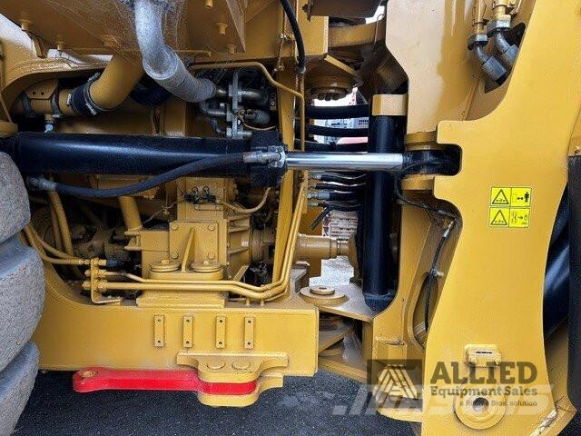 CAT 990K Φορτωτές με λάστιχα (Τροχοφόροι)