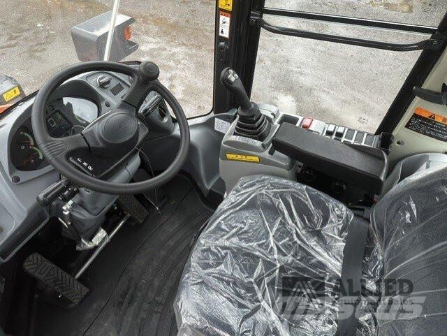 Hitachi ZW100-6 Naudoti ratiniai krautuvai
