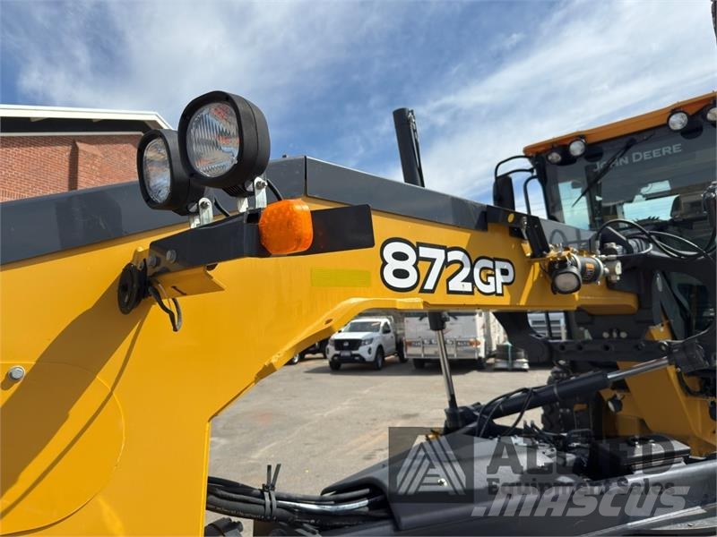 John Deere 872GP Greideriai