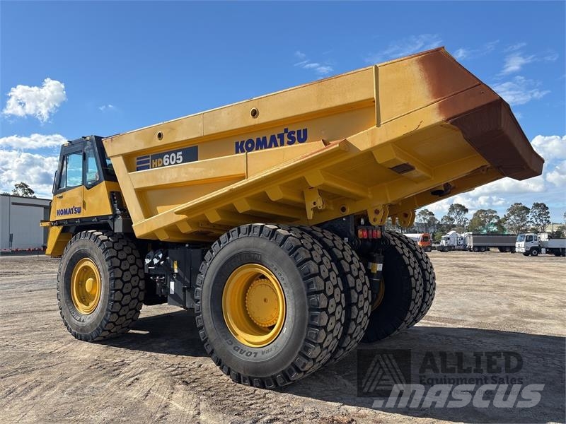 Komatsu HD605-7E1 Σπαστό Dump Truck ADT
