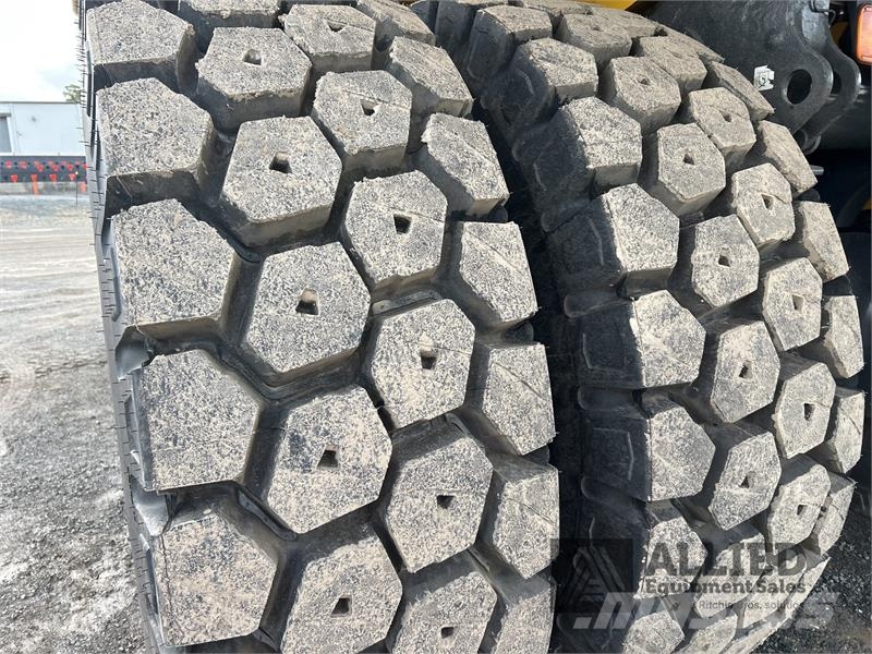 Komatsu HD605-7E1 Σπαστό Dump Truck ADT