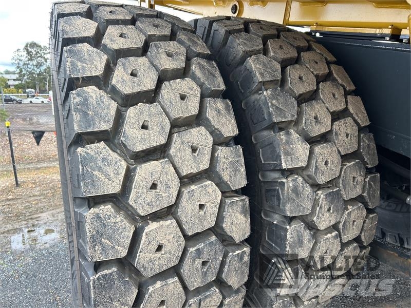 Komatsu HD605-7E1 Σπαστό Dump Truck ADT