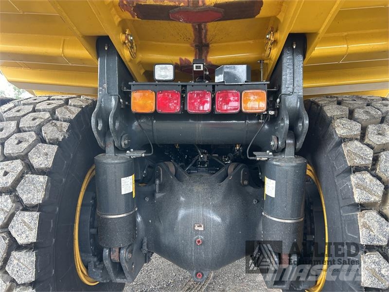 Komatsu HD605-7E1 Σπαστό Dump Truck ADT