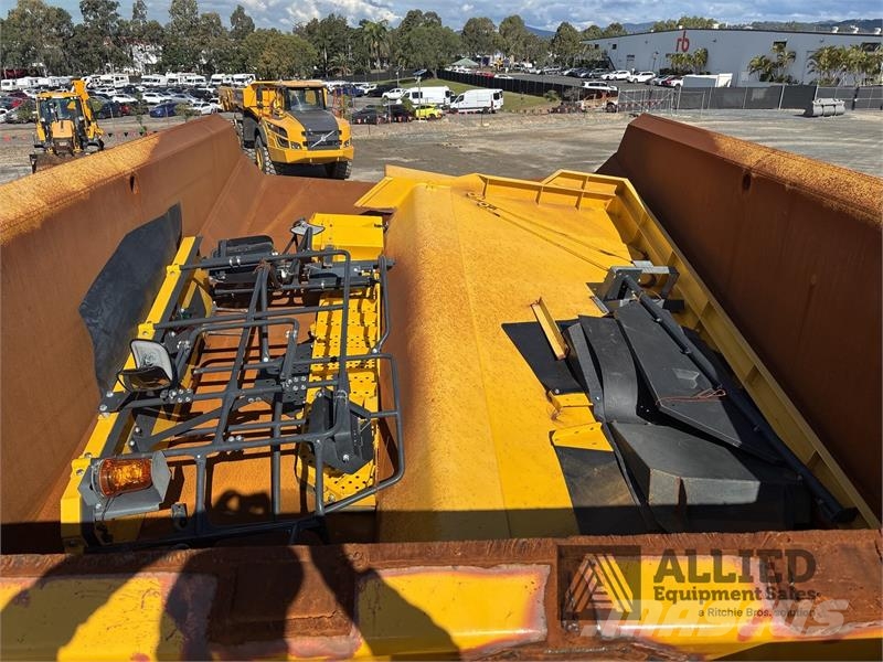 Komatsu HD605-7E1 Σπαστό Dump Truck ADT
