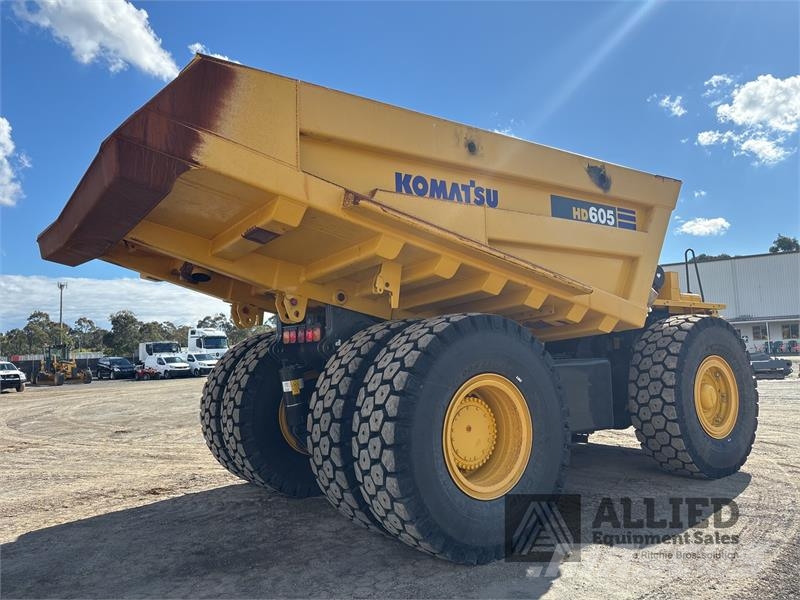 Komatsu HD605-7E1 Σπαστό Dump Truck ADT