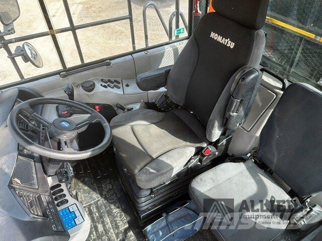 Komatsu HM300-5 Zglobni demperji