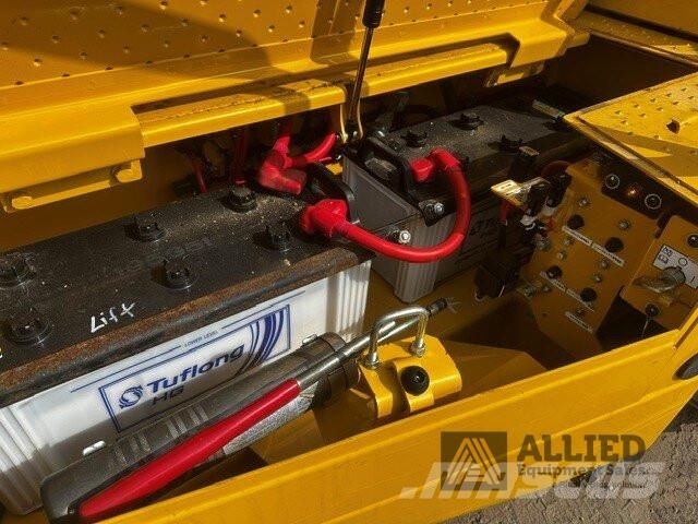 Komatsu HM300-5 Zglobni demperji