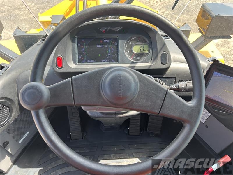 Komatsu WA100-8 Hjullastare