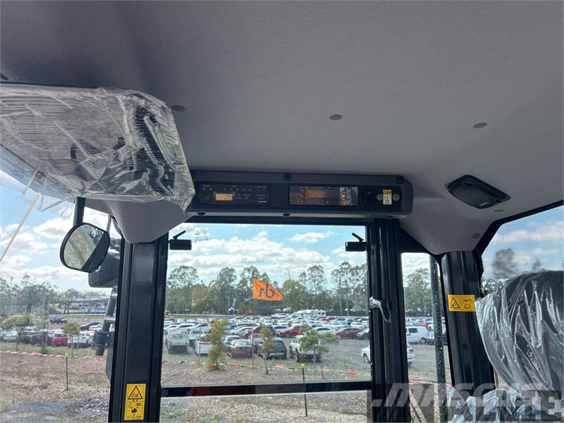 Komatsu WA100-8 Hjullastare
