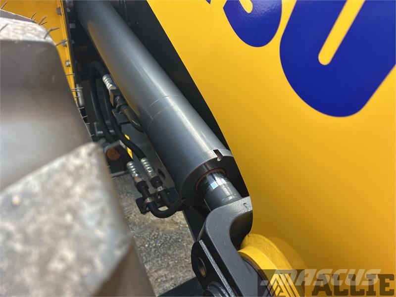 Komatsu WA100-8 Hjullastare