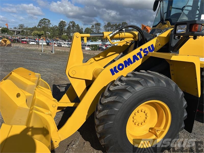 Komatsu WA100-8 Hjullastare