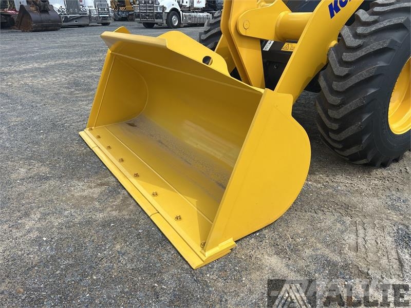 Komatsu WA100-8 Hjullastare