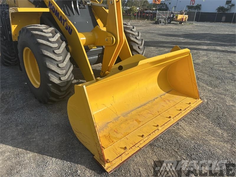 Komatsu WA100-8 Hjullastare