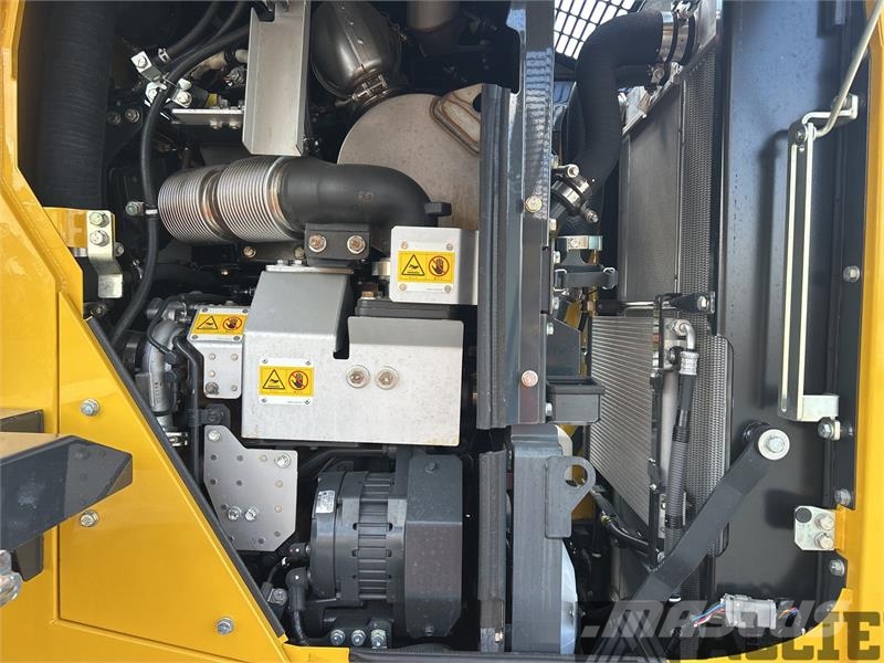 Komatsu WA100-8 Hjullastare