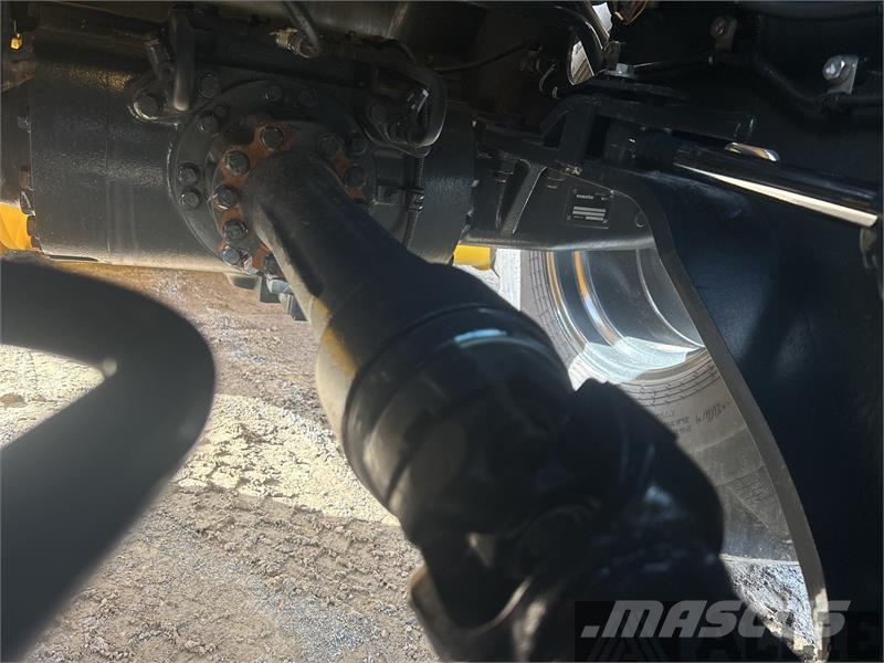 Komatsu WA100-8 Hjullastare