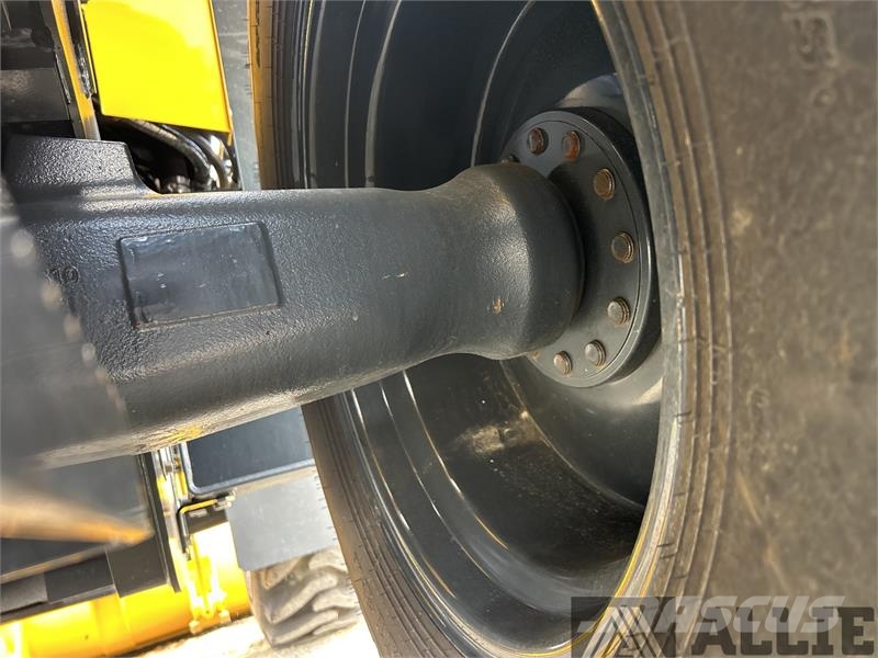 Komatsu WA100-8 Hjullastare