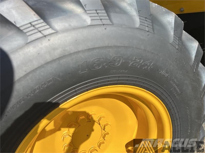 Komatsu WA100-8 Hjullastare