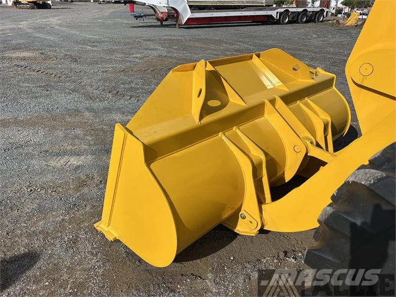 Komatsu WA100-8 Hjullastare