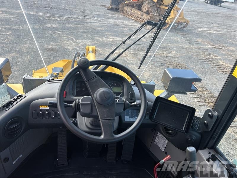 Komatsu WA100-8 Hjullastare