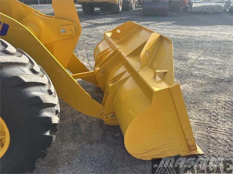 Komatsu WA100-8 Hjullastare
