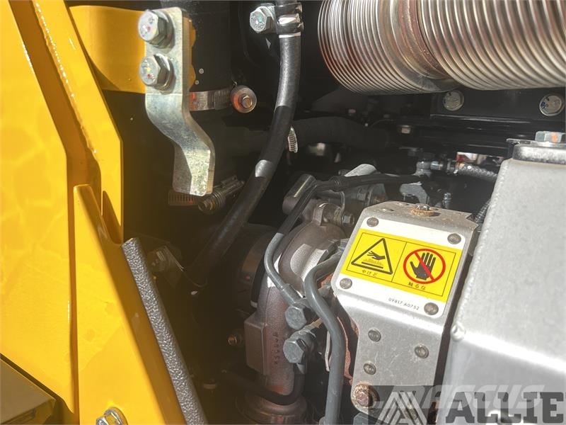 Komatsu WA100-8 Hjullastare
