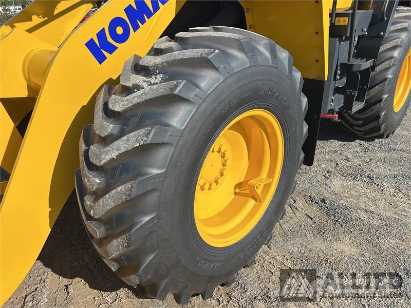 Komatsu WA100-8 Hjullastare