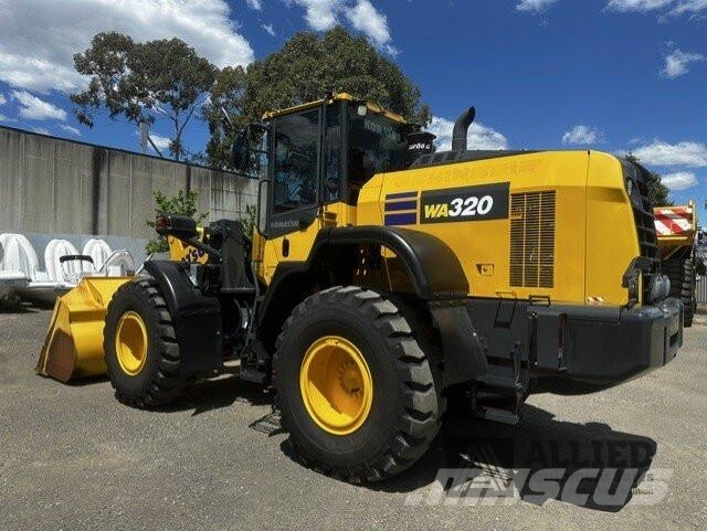 Komatsu WA320-8 Naudoti ratiniai krautuvai