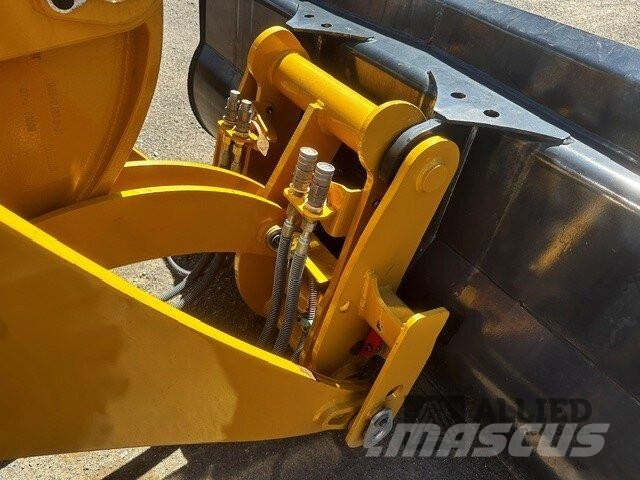 Komatsu WA320-8 Naudoti ratiniai krautuvai