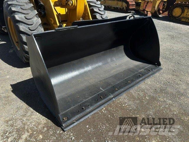Komatsu WA320-8 Naudoti ratiniai krautuvai