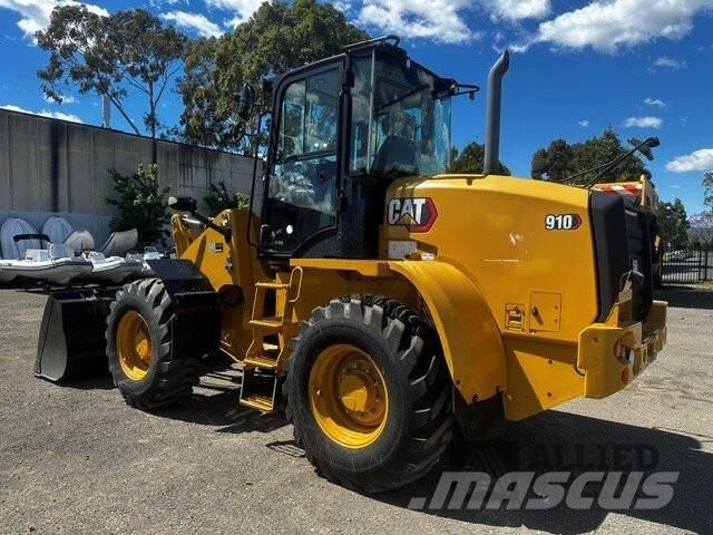 Komatsu WA320-8 Naudoti ratiniai krautuvai