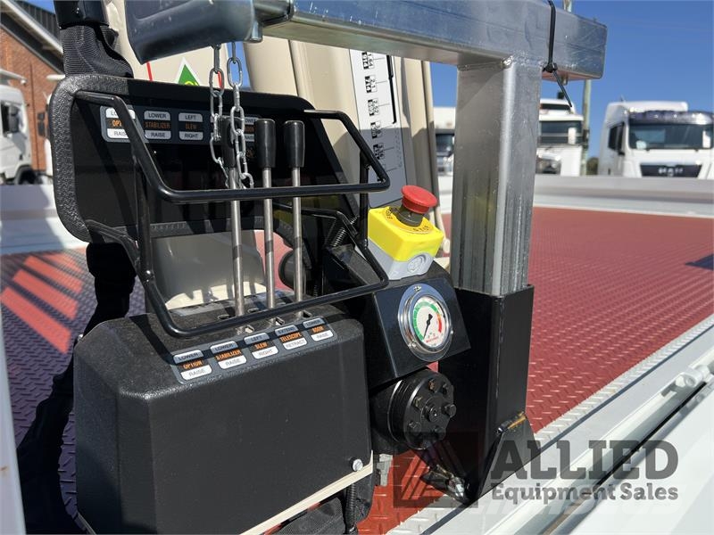 Mitsubishi Fuso FGB71ER6SFBC Tankvogne - vand