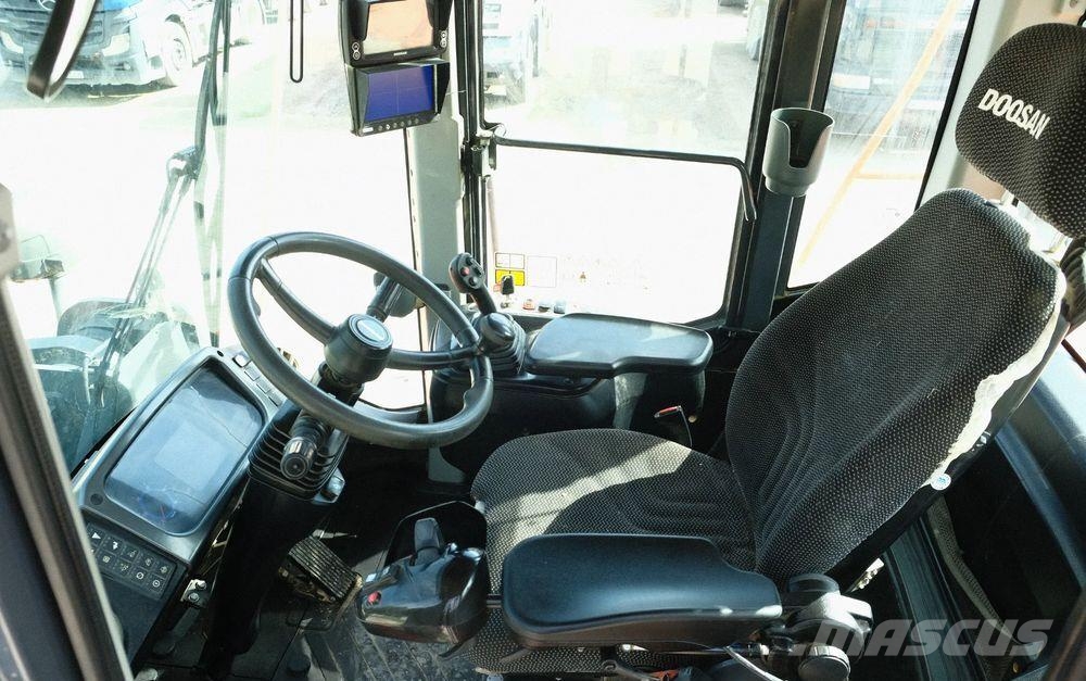 Doosan DL450 Wheel loaders
