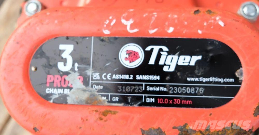  equipment - equipment for trucks and trailers - wi 其他貨車