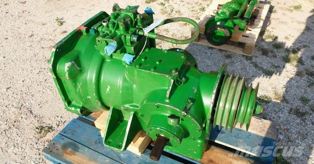 John Deere Przekladnia kątowa napędowa DE19203 kąbajn kosiark Otros componentes