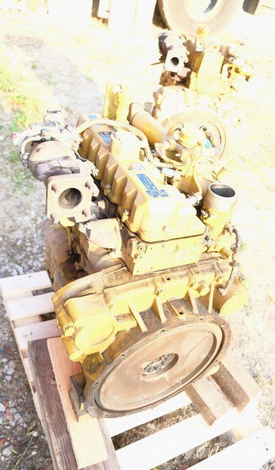 Kubota silnik caterpillar c3.3 B CDI-T-ET03 V3307na częśc Двигуни