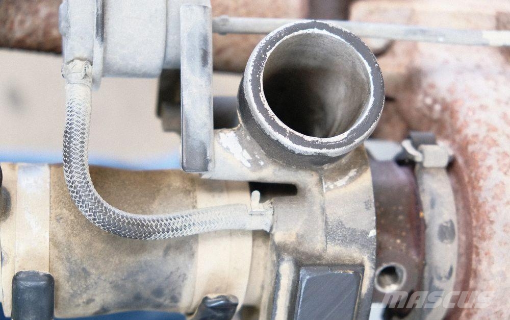 Kubota Turbo sprężarka cat C 3.3 model V3307-CR_TE4B-CTP- Motorlar