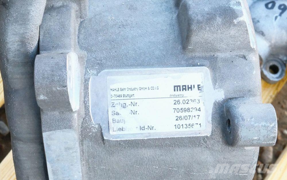 Liebherr kolektor wody termostatu D934 A7 kod 10127225, 7.0 Kargo motori