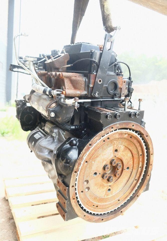 Yanmar 4TNV98CT-WTB Κινητήρες