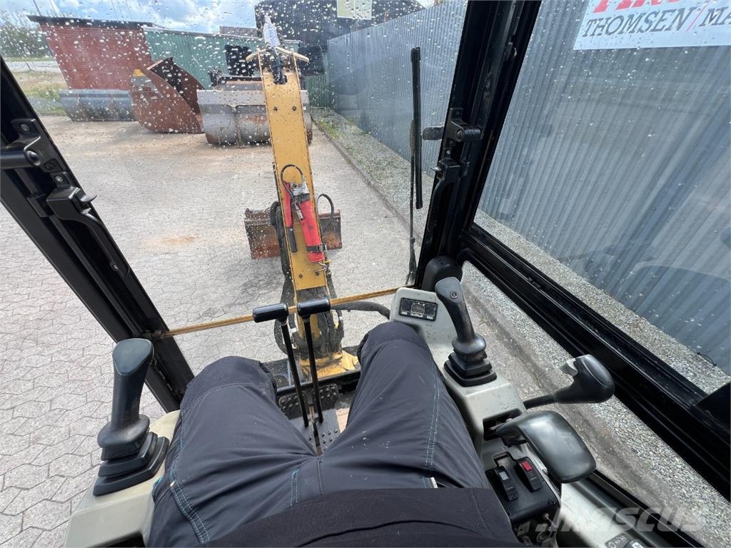 CAT 301.8 C minigraver / 3 Skovle Miniexcavadoras