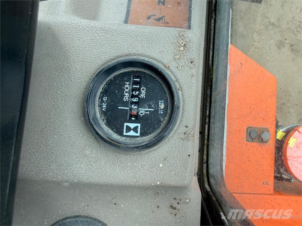 Fiat-Hitachi R130.2 لوادر بعجل