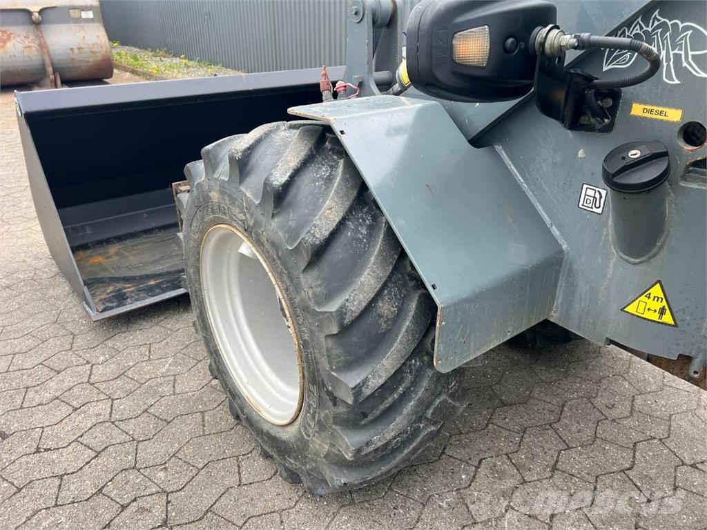 GiANT V 452 T X-Tra HD- Kabine / Skovl & gafler Minilastare