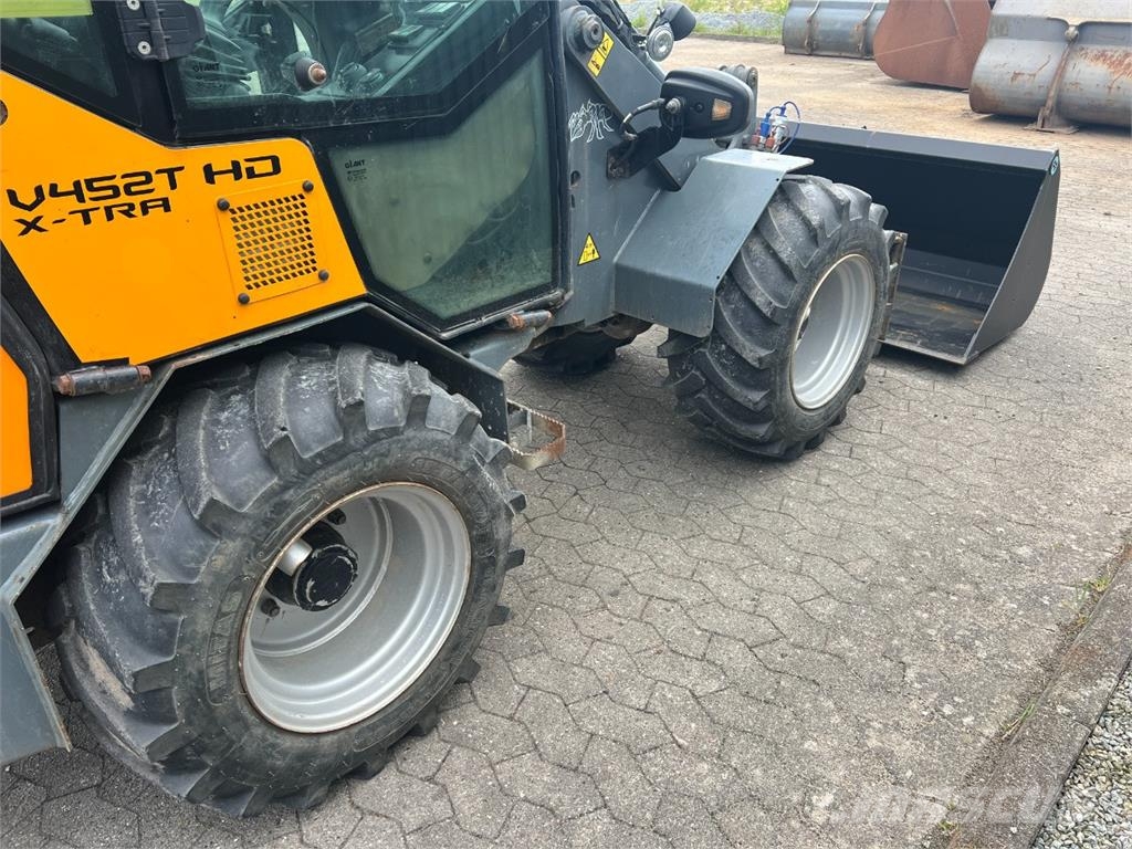 GiANT V 452 T X-Tra HD- Kabine / Skovl & gafler Minilastare