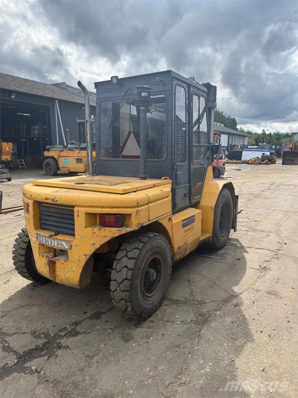 Heden 7440 Навантажувачі підвищеної прохідності