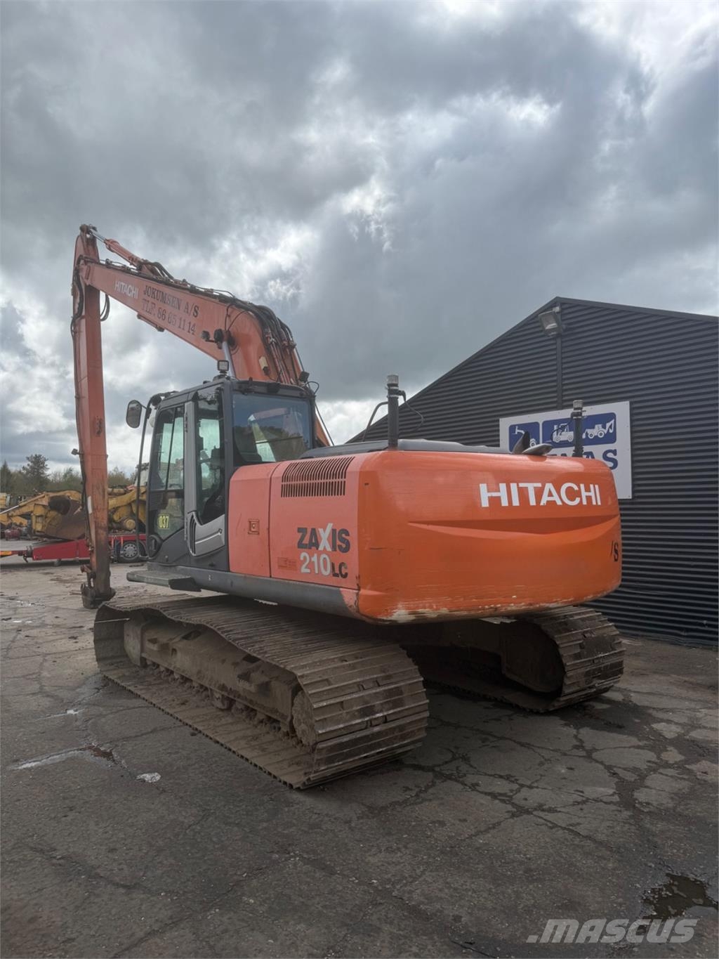 Hitachi ZX210 Escavatori cingolati
